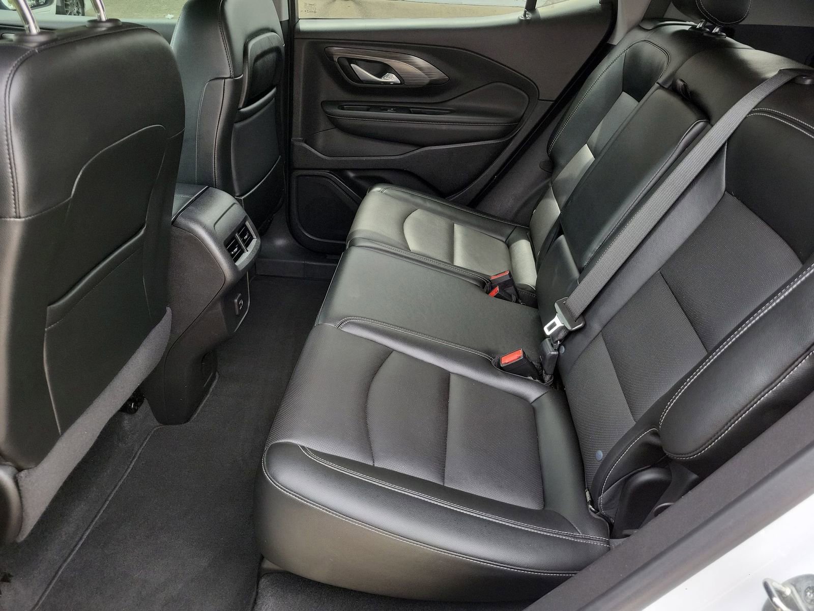 Certified 2023 GMC Terrain SLT image 23