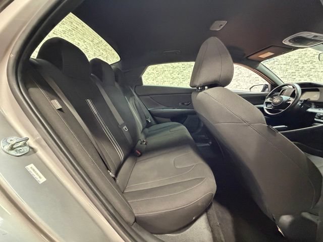 Used 2025 Hyundai Elantra Sport FWD image 10