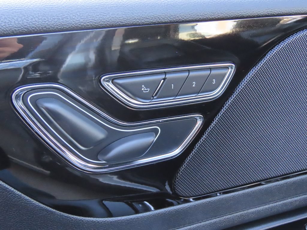 Used 2023 Lincoln Aviator AWD w/ Premium Package image 19