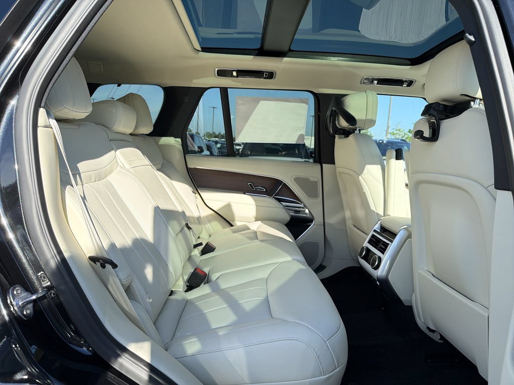 New 2026 Land Rover Range Rover SE AWD/4WD image 14