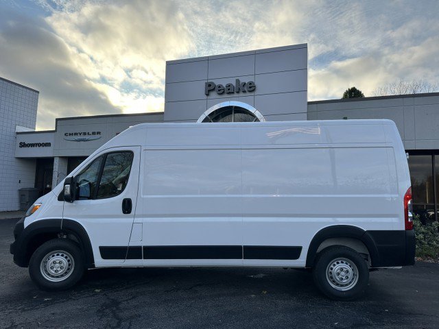 New 2026 RAM ProMaster 2500 w/ Quick Order Package 22G SLT image 3