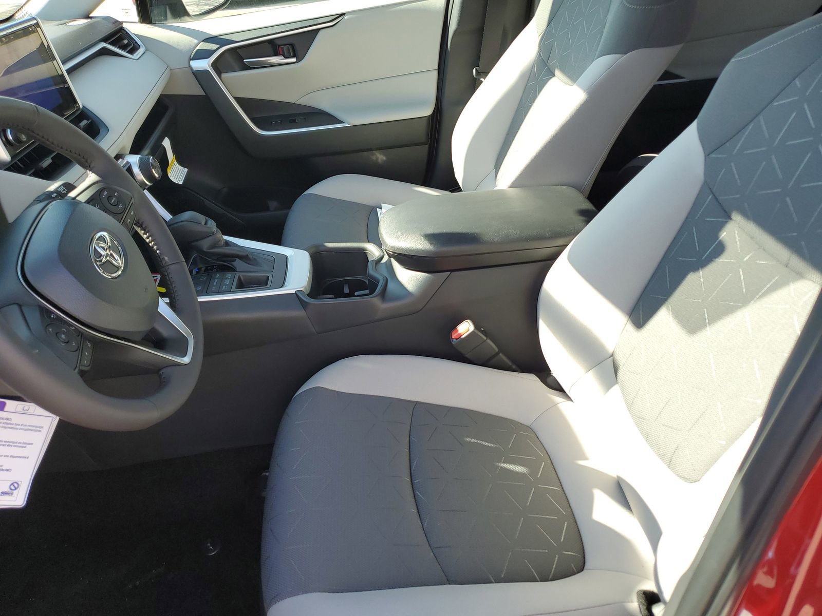 Certified 2025 Toyota RAV4 XLE w/ Convenience Package image 17