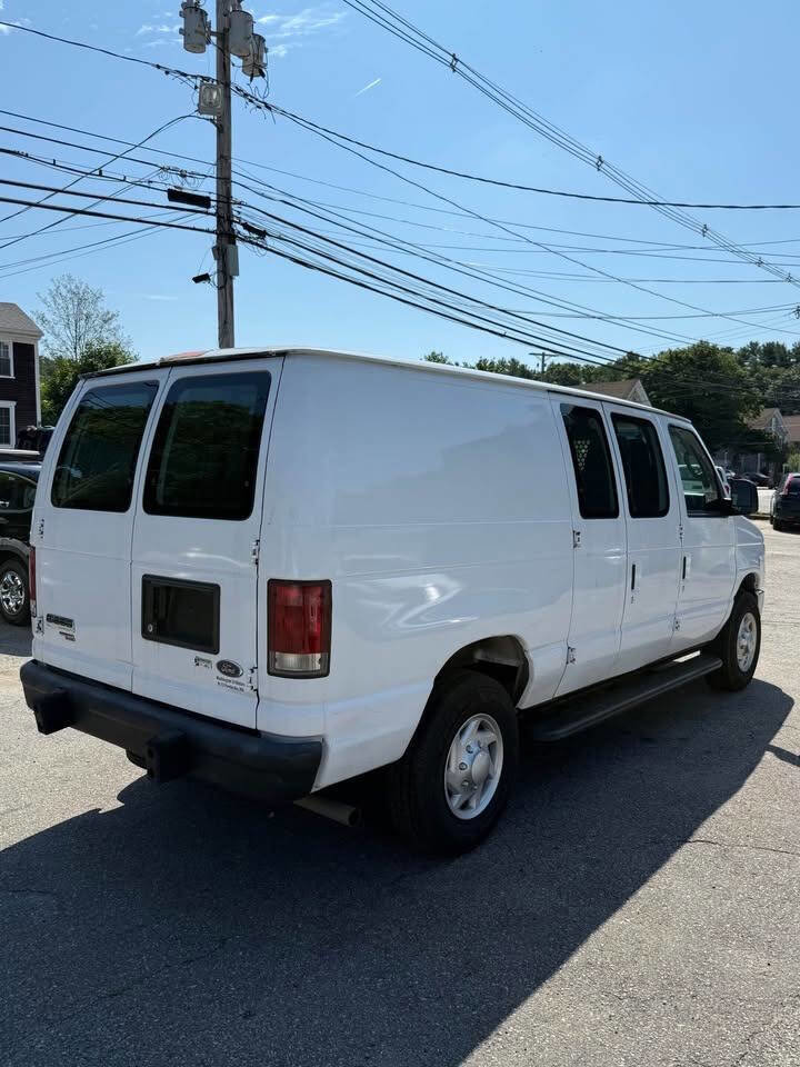 Used 2011 Ford E-250 and Econoline 250 w/ PWR Group image 4