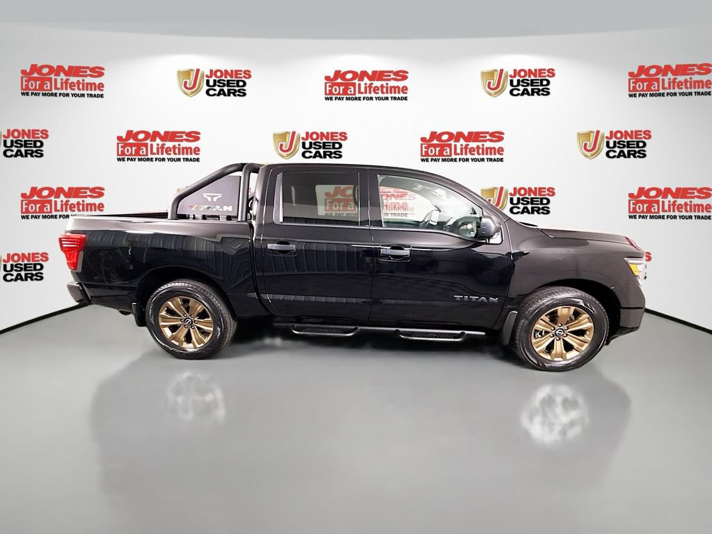 Certified 2024 Nissan Titan SV w/ SV Bronze Edition Package AWD/4WD image 17