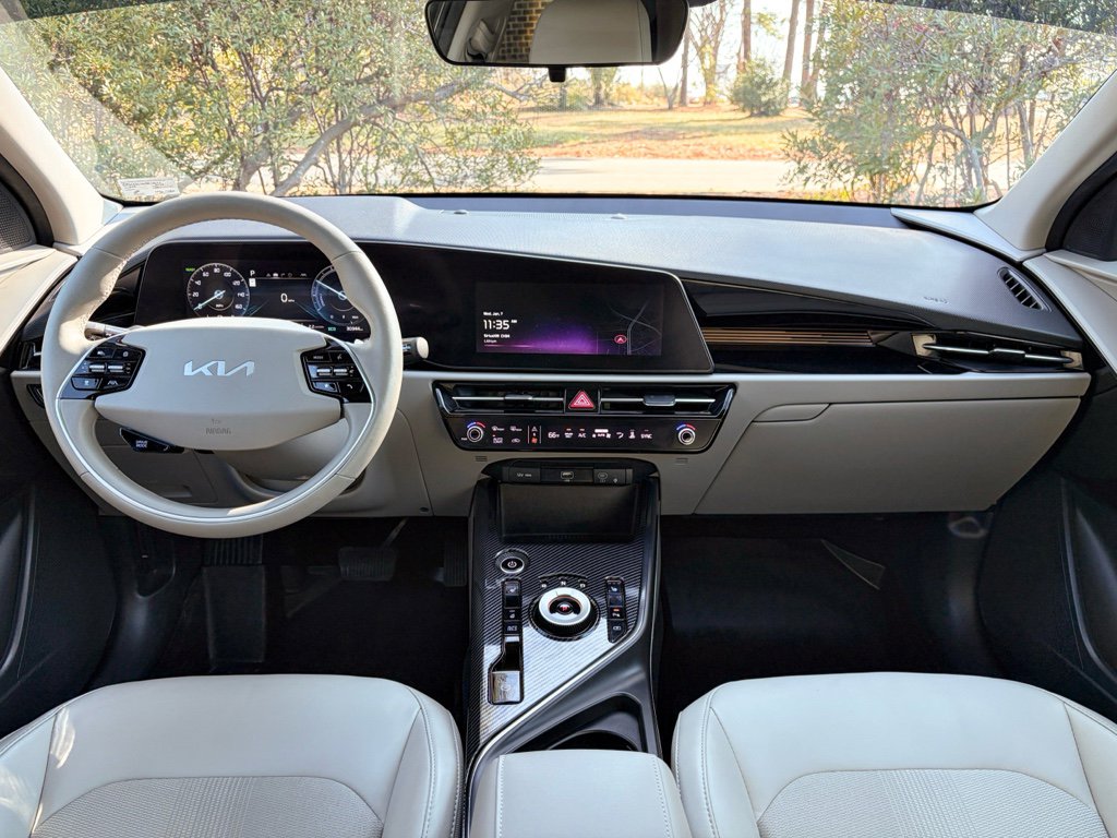 Used 2023 Kia Niro Wind w/ Wind Preserve Package image 16