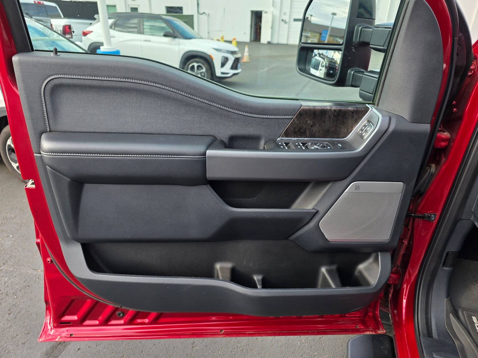 Used 2024 Ford F250 Lariat w/ Sport Appearance Package image 10