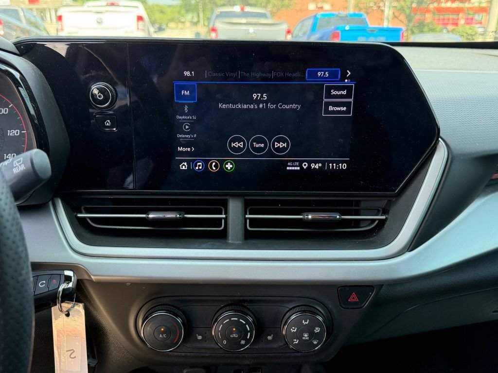 Used 2024 Chevrolet Trax RS w/ Driver Confidence Package FWD image 19