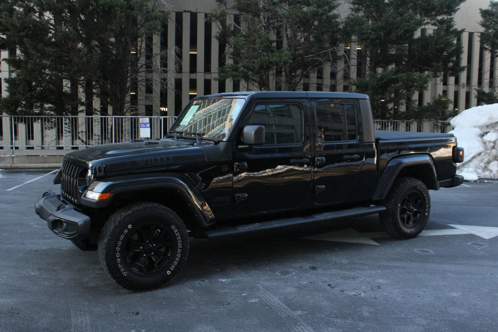 Used 2021 Jeep Gladiator Sport AWD/4WD image 12