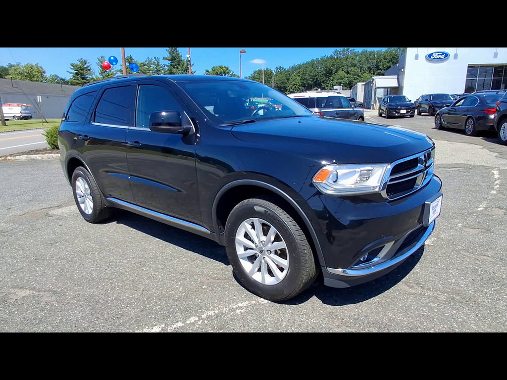 Used 2020 Dodge Durango SXT AWD/4WD image 2