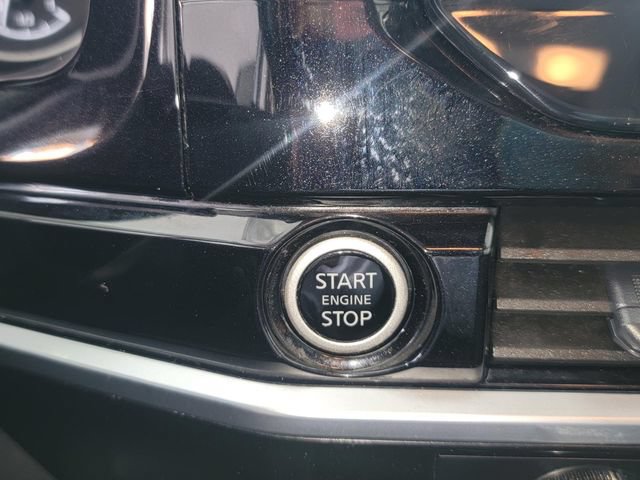 Used 2024 Nissan Pathfinder SL AWD/4WD image 19