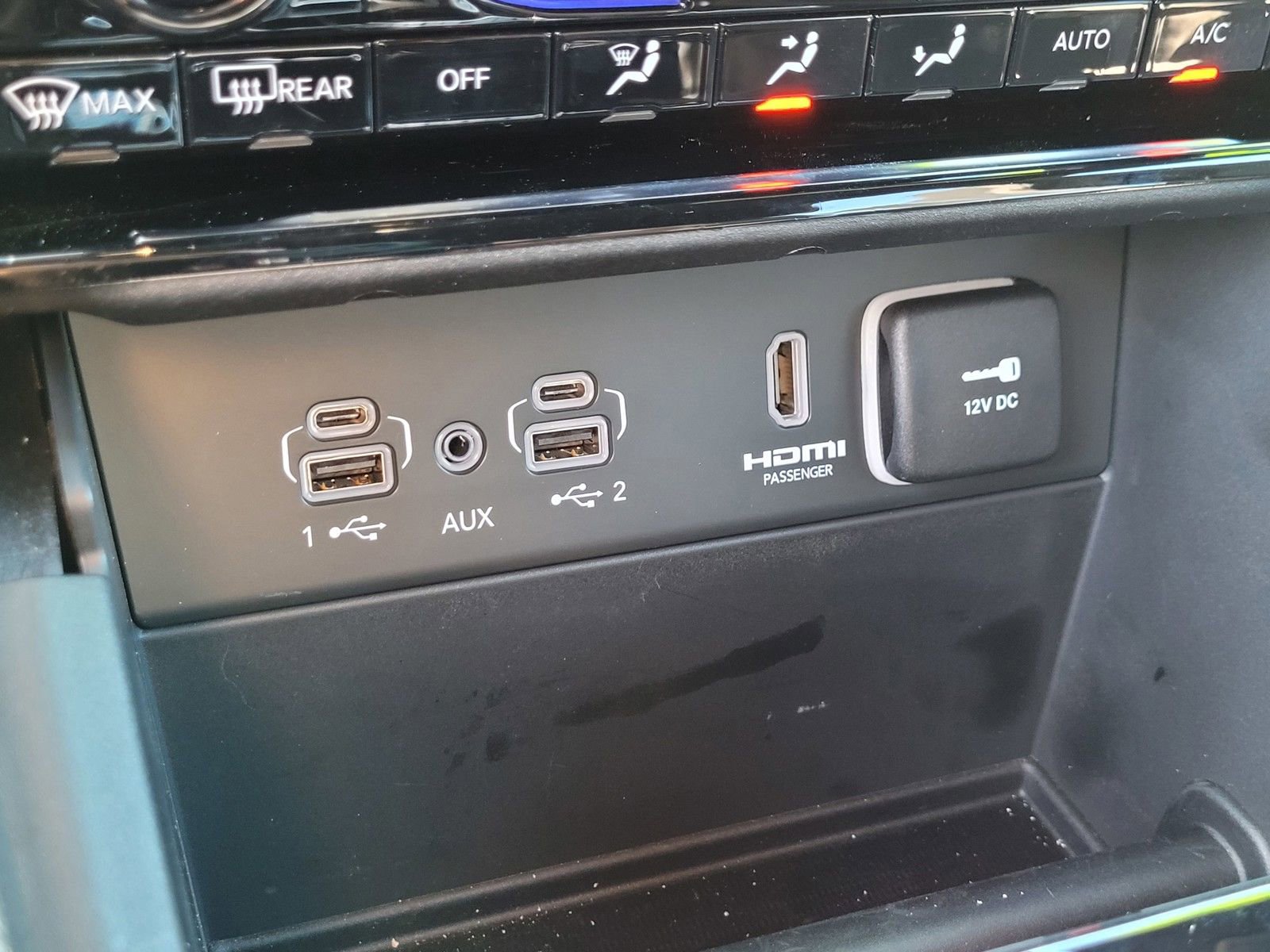 Used 2023 Jeep Grand Cherokee Trailhawk w/ Advanced Protech Group II image 18