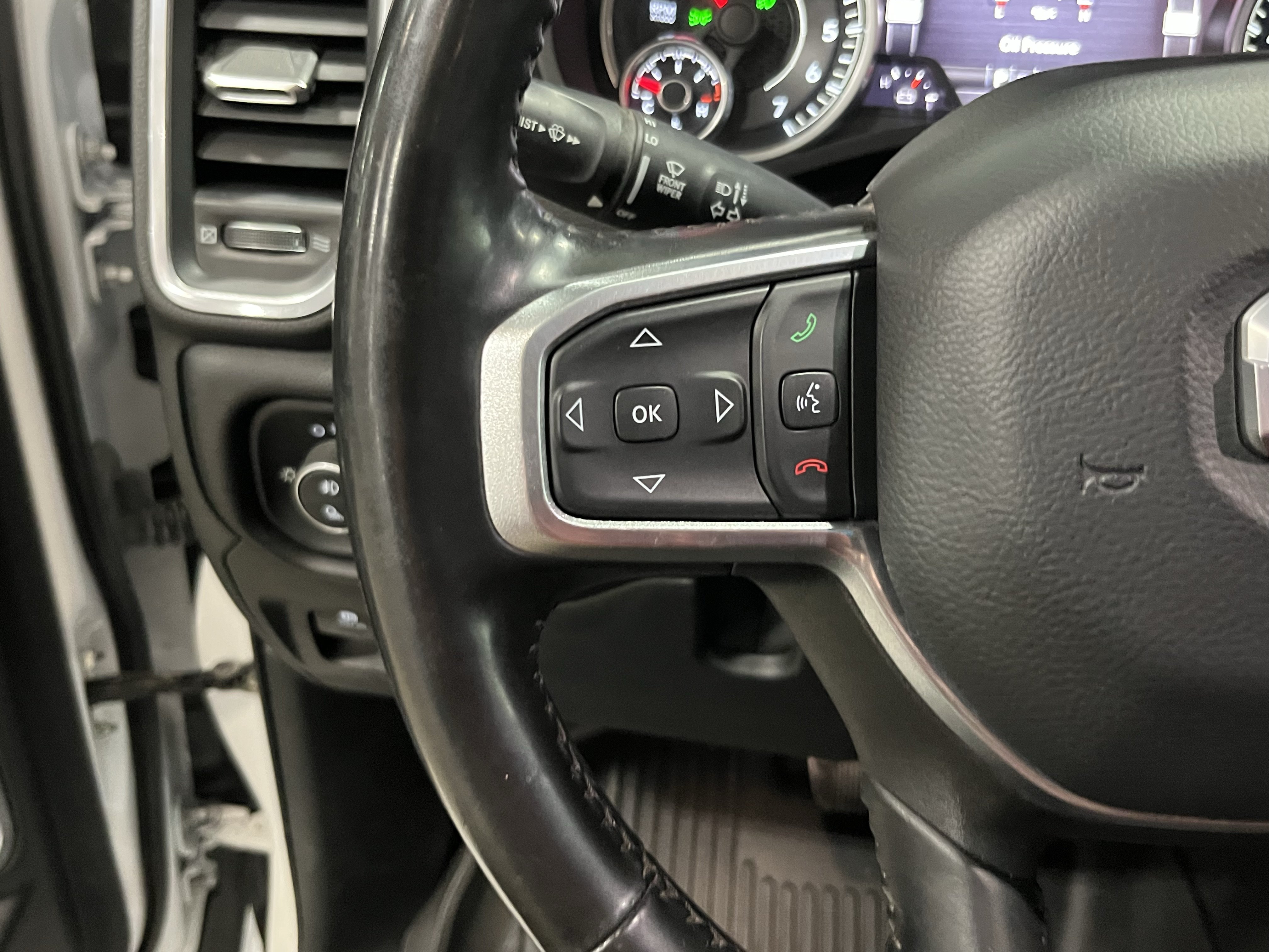 Used 2022 RAM 1500 Laramie AWD/4WD image 23