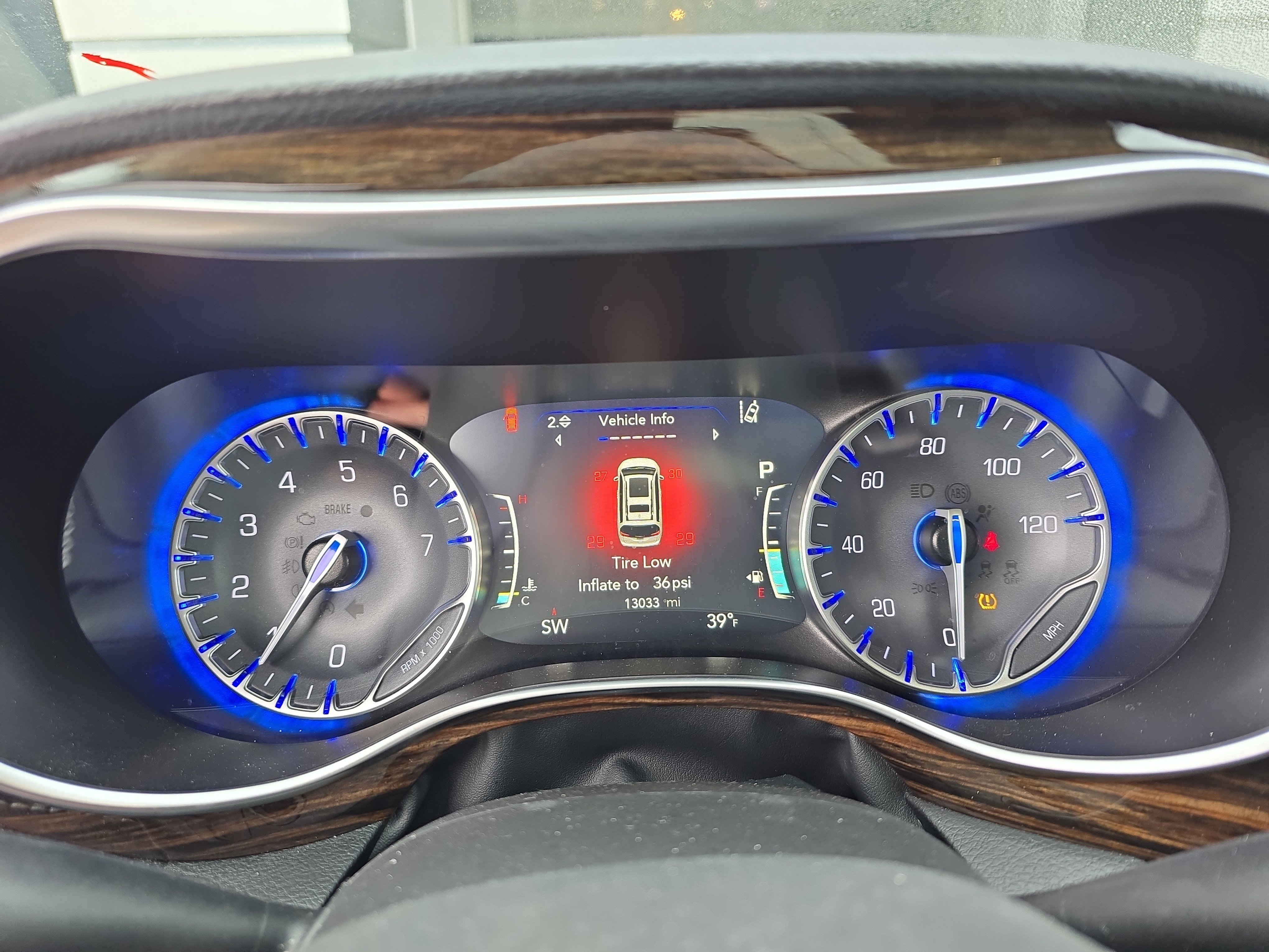 Used 2024 Chrysler Pacifica Limited image 20