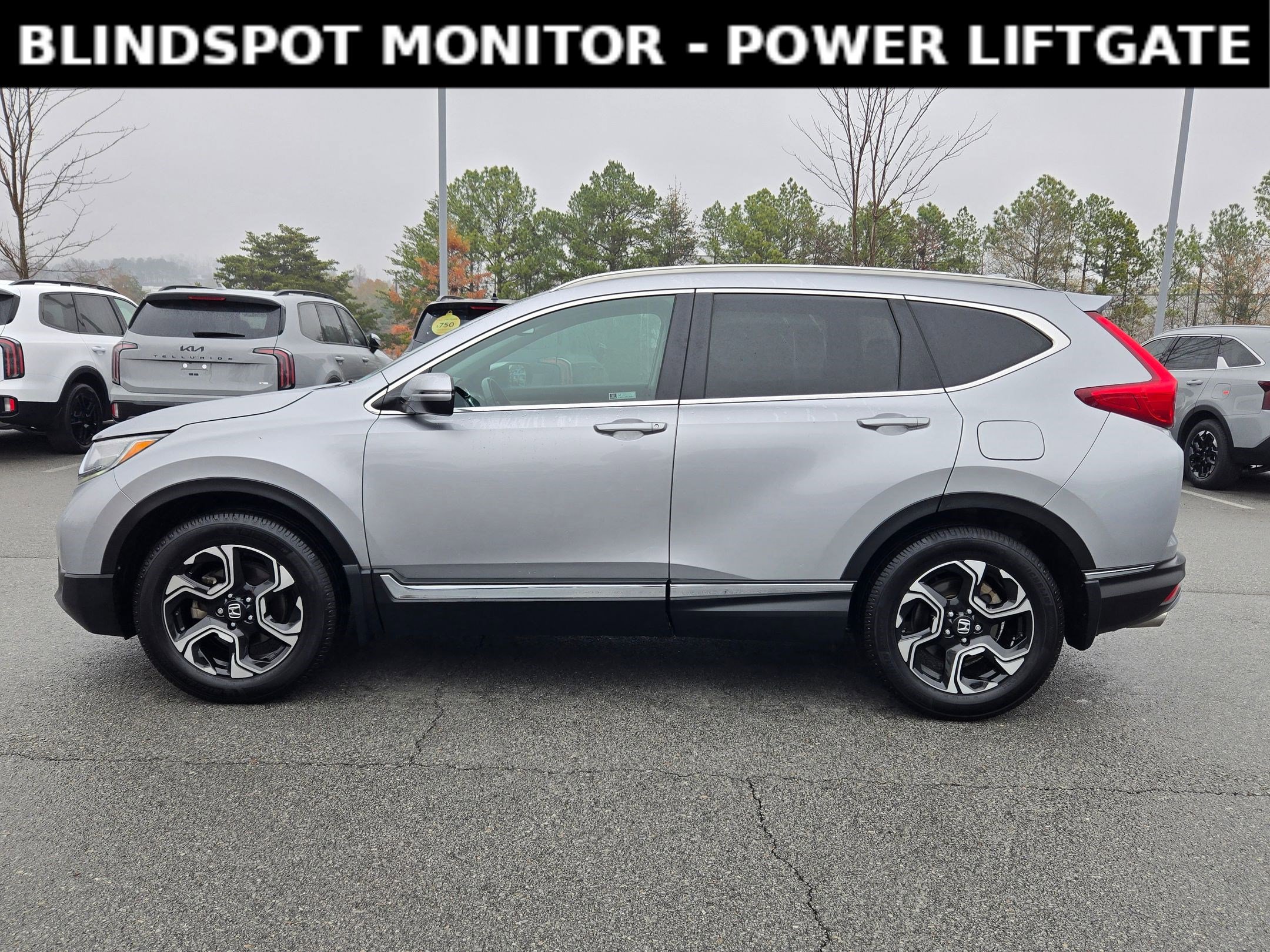 Used 2018 Honda CR-V Touring image 4