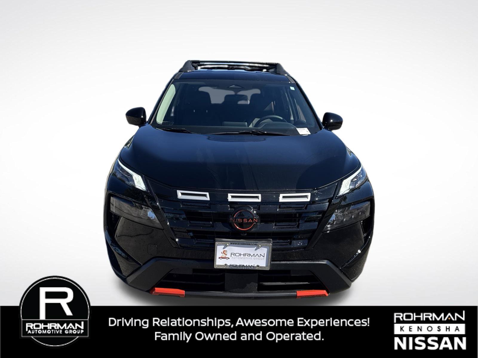 Used 2026 Nissan Rogue SV AWD/4WD image 2