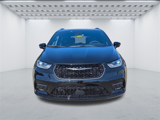 New 2026 Chrysler Pacifica Limited w/ S Appearance Package image 8