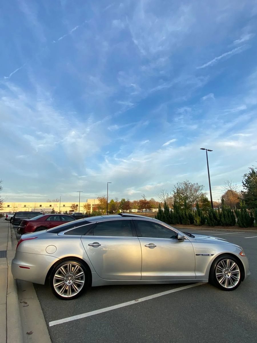 Used 2011 Jaguar XJ L Supercharged RWD image 6