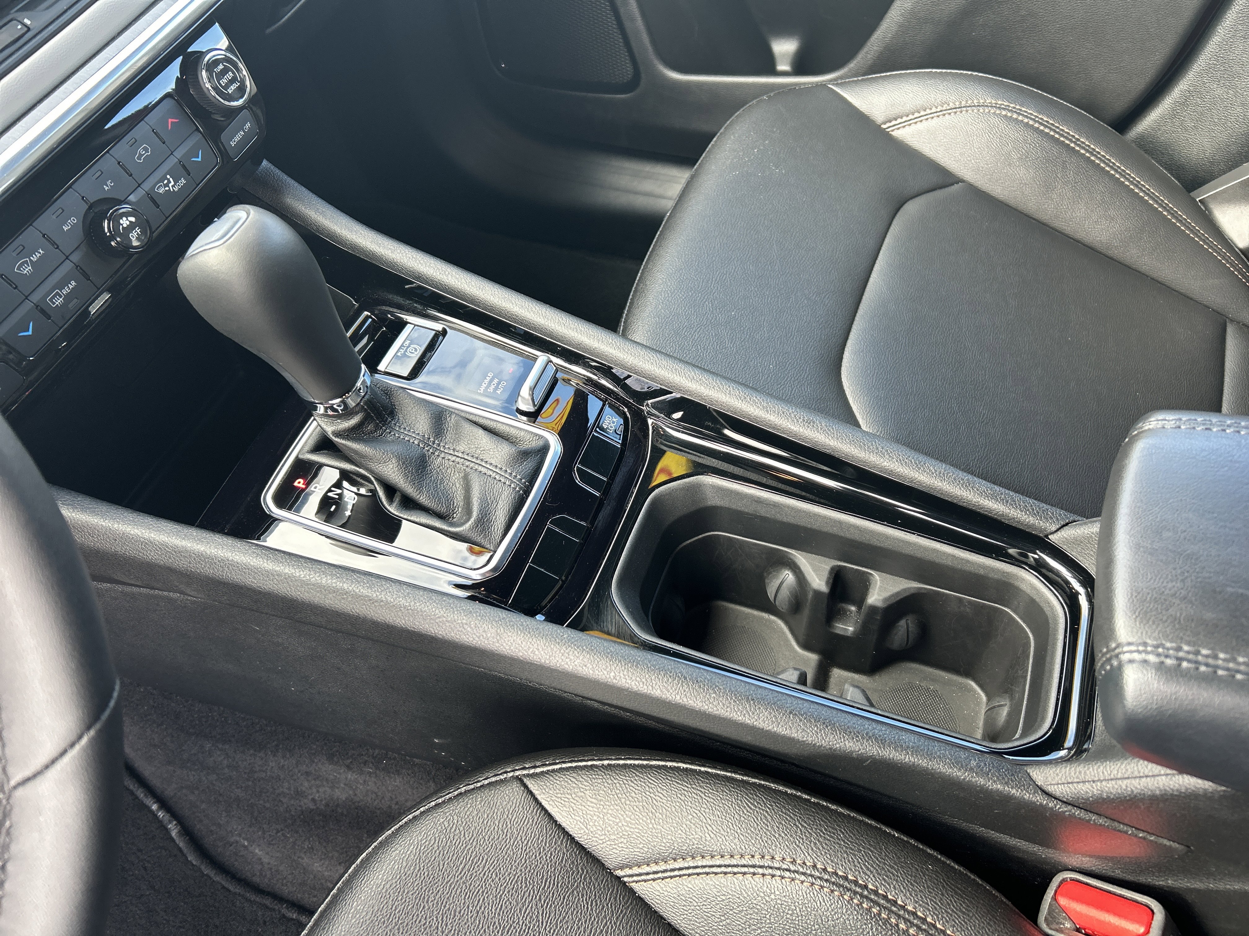 Used 2024 Jeep Compass Limited image 22