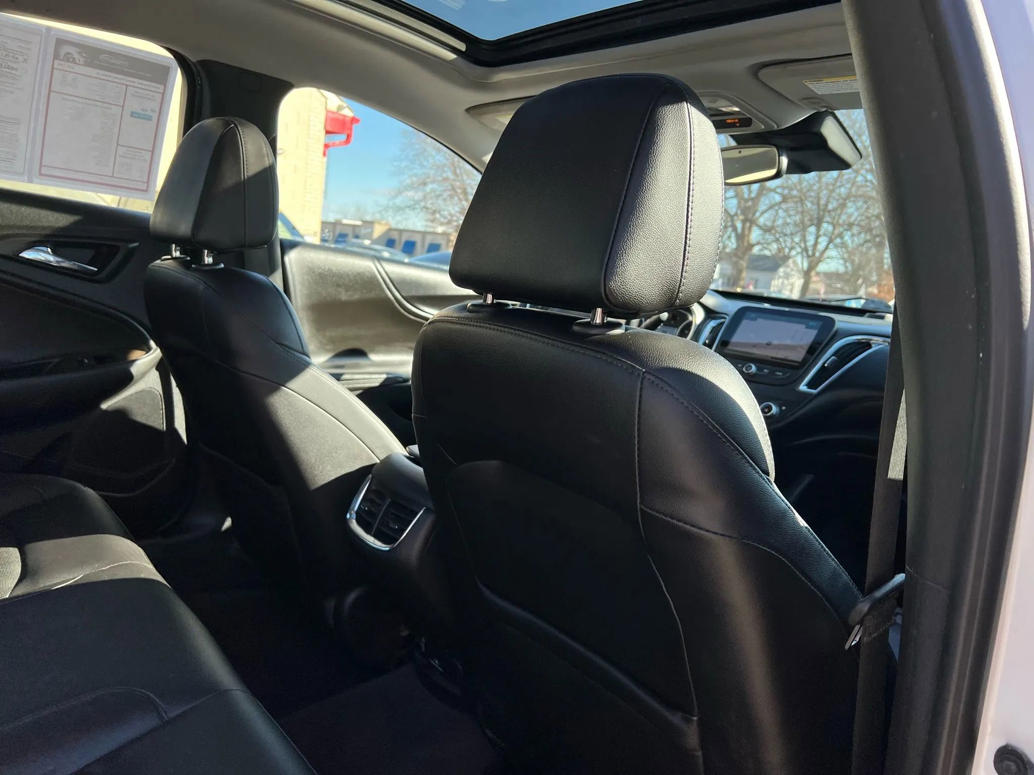 Used 2016 Chevrolet Malibu Premier w/ Driver Confidence Package image 16