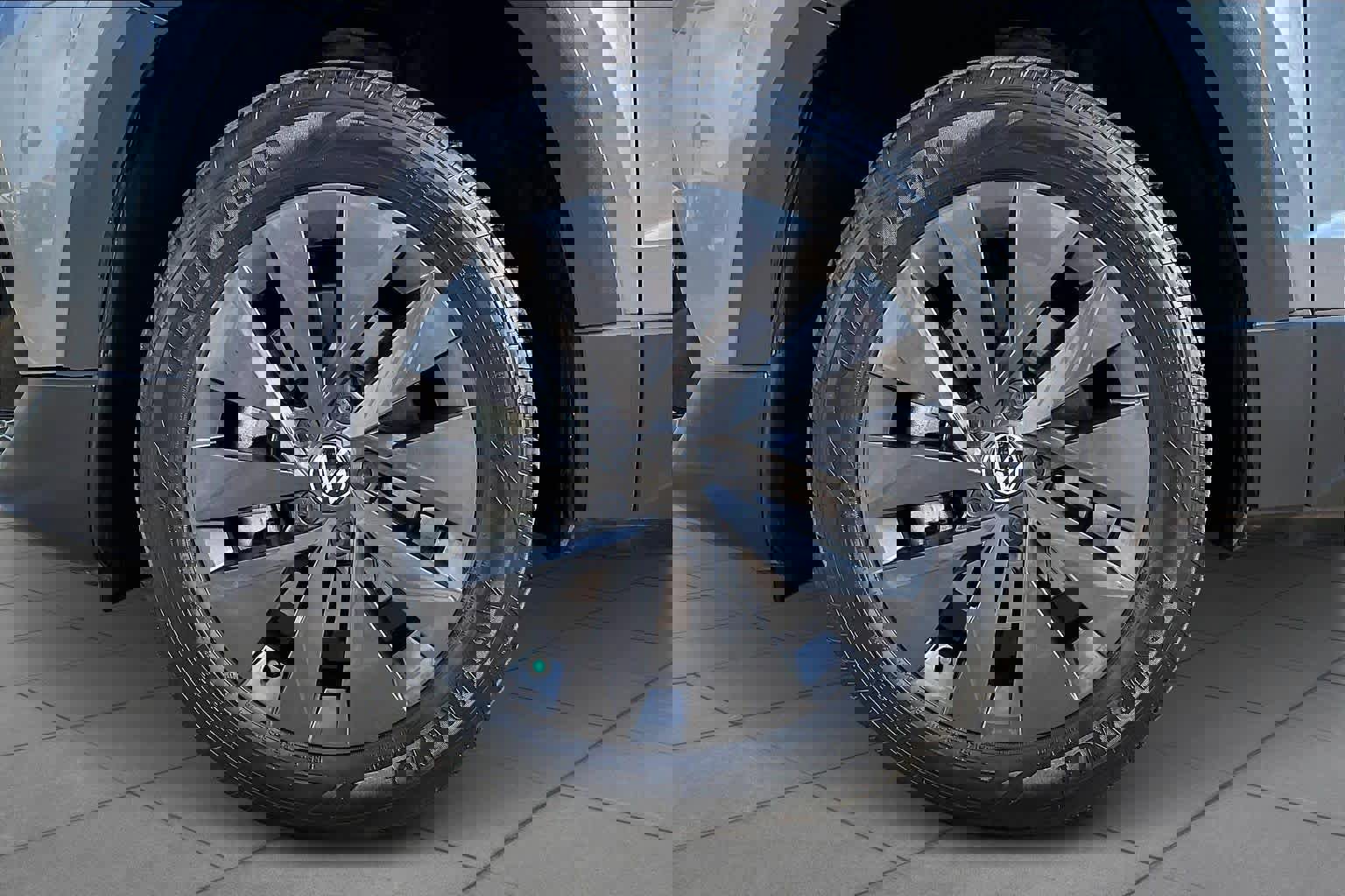 Used 2022 Volkswagen Taos S w/ IQ Drive S Package image 9