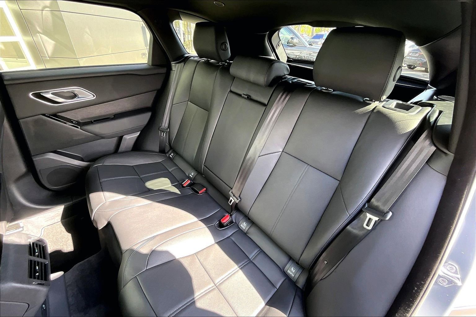 New 2026 Land Rover Range Rover Velar Dynamic SE image 10