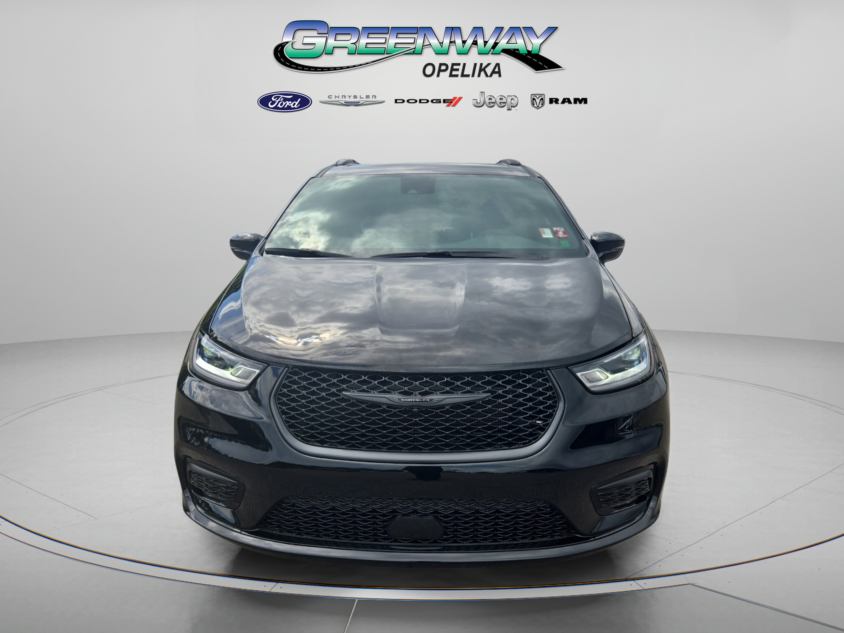 New 2026 Chrysler Pacifica Select w/ S Appearance Package FWD image 7