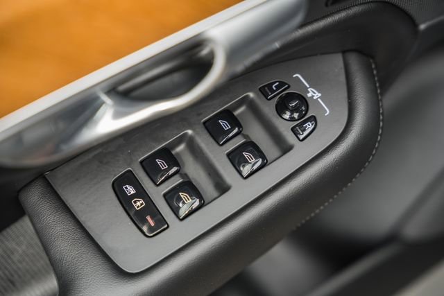 Used 2023 Volvo XC90 B6 Plus w/ Protection Package AWD/4WD image 38