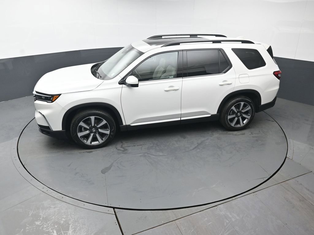 Used 2023 Honda Pilot Touring image 37