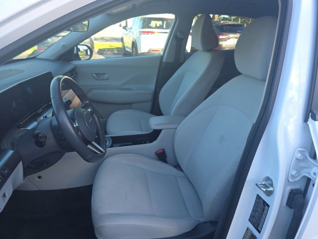 Used 2025 Hyundai Kona SEL AWD/4WD image 12