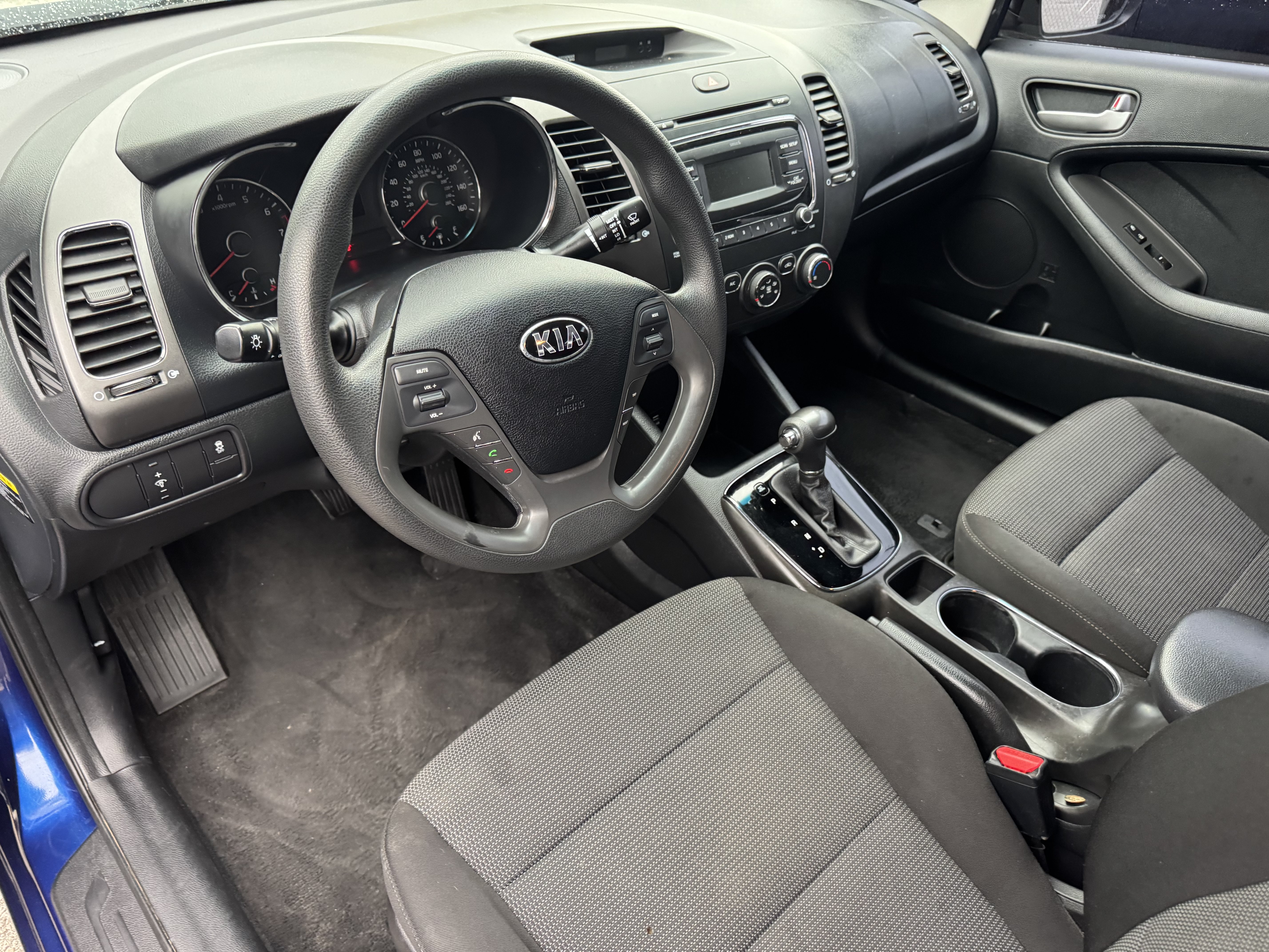 Used 2017 Kia Forte LX FWD image 10