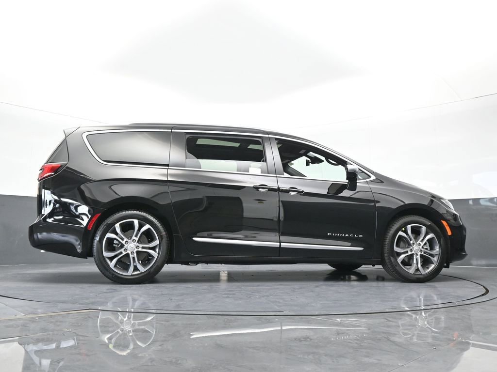 New 2026 Chrysler Pacifica Pinnacle image 71