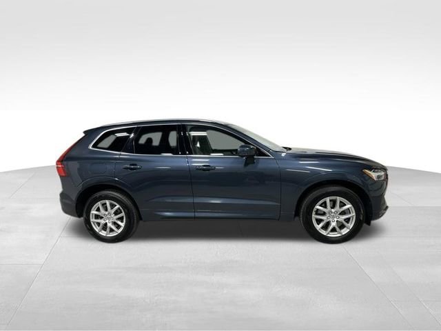 Used 2021 Volvo XC60 T6 Momentum image 4