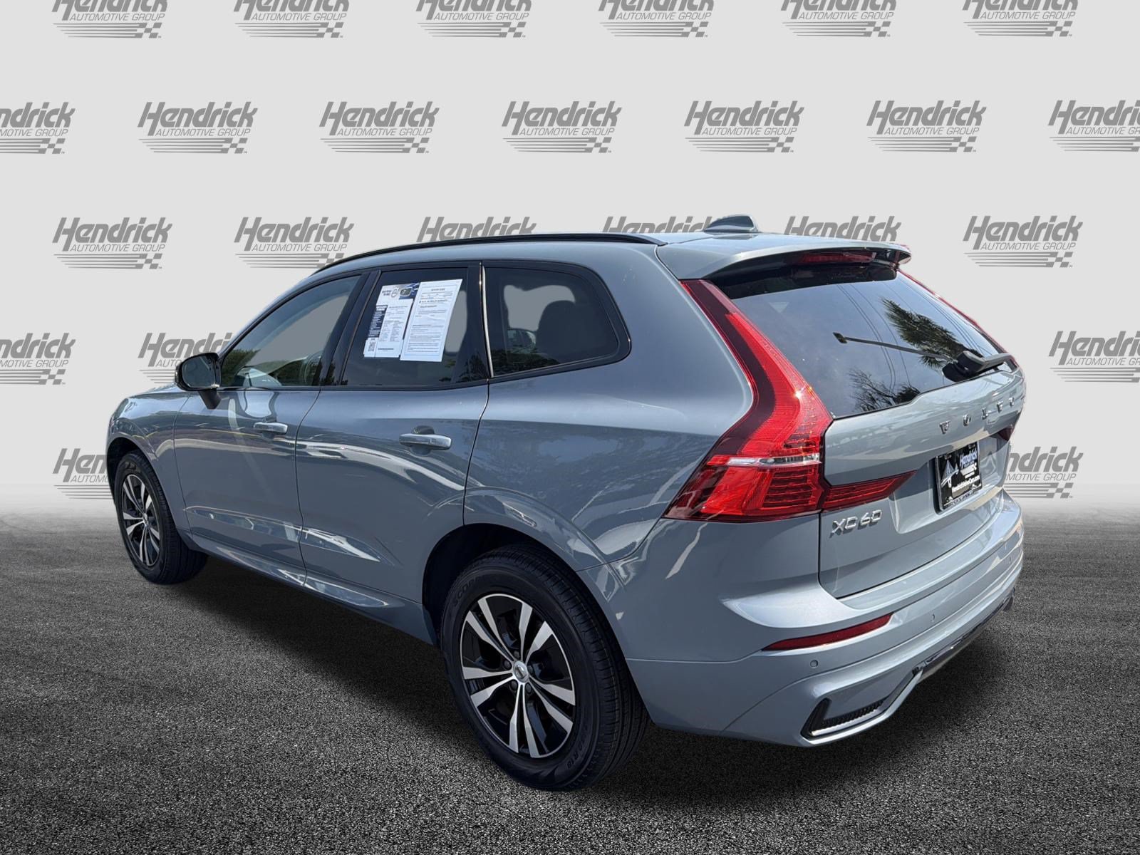 Certified 2024 Volvo XC60 B5 Core AWD/4WD image 8