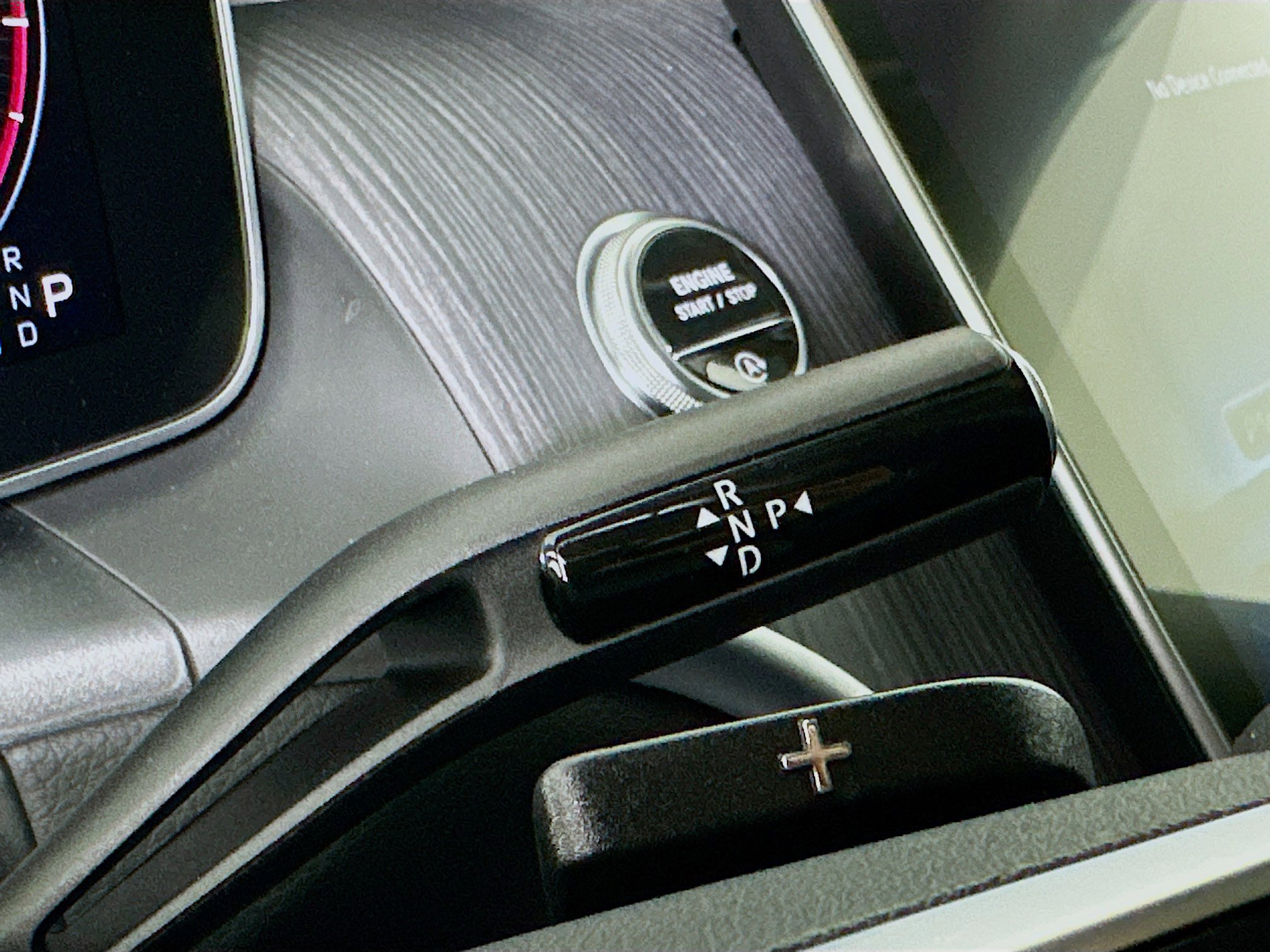 Used 2024 Mercedes-Benz GLC 300 image 24