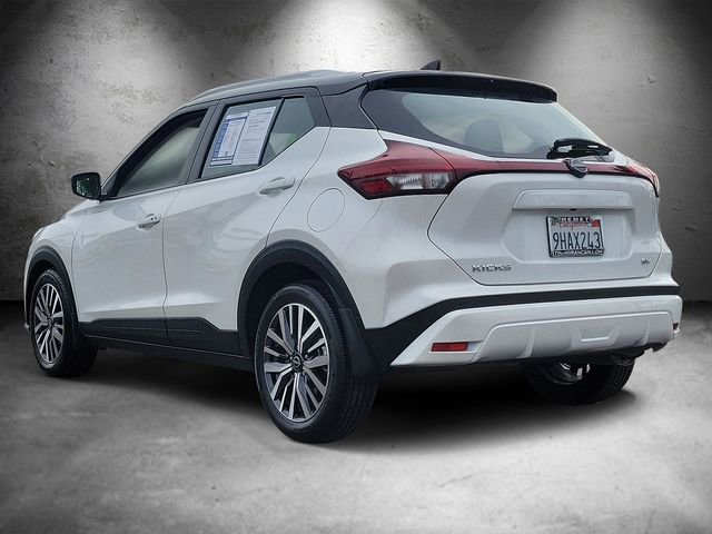 Used 2023 Nissan Kicks SV image 4