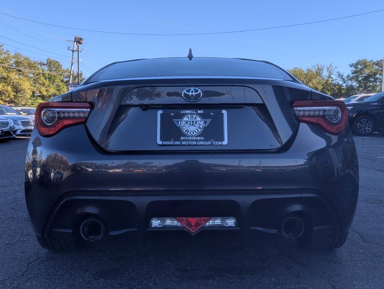 Used 2019 Toyota 86 RWD image 9