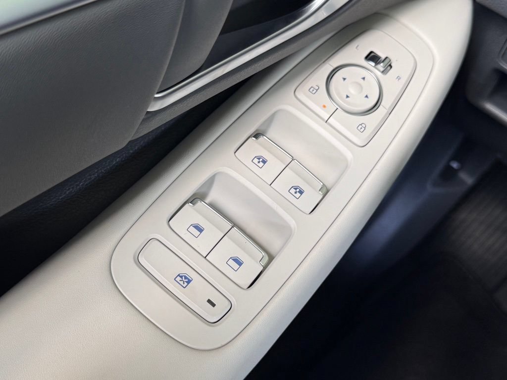New 2026 Hyundai Sonata SEL FWD image 24