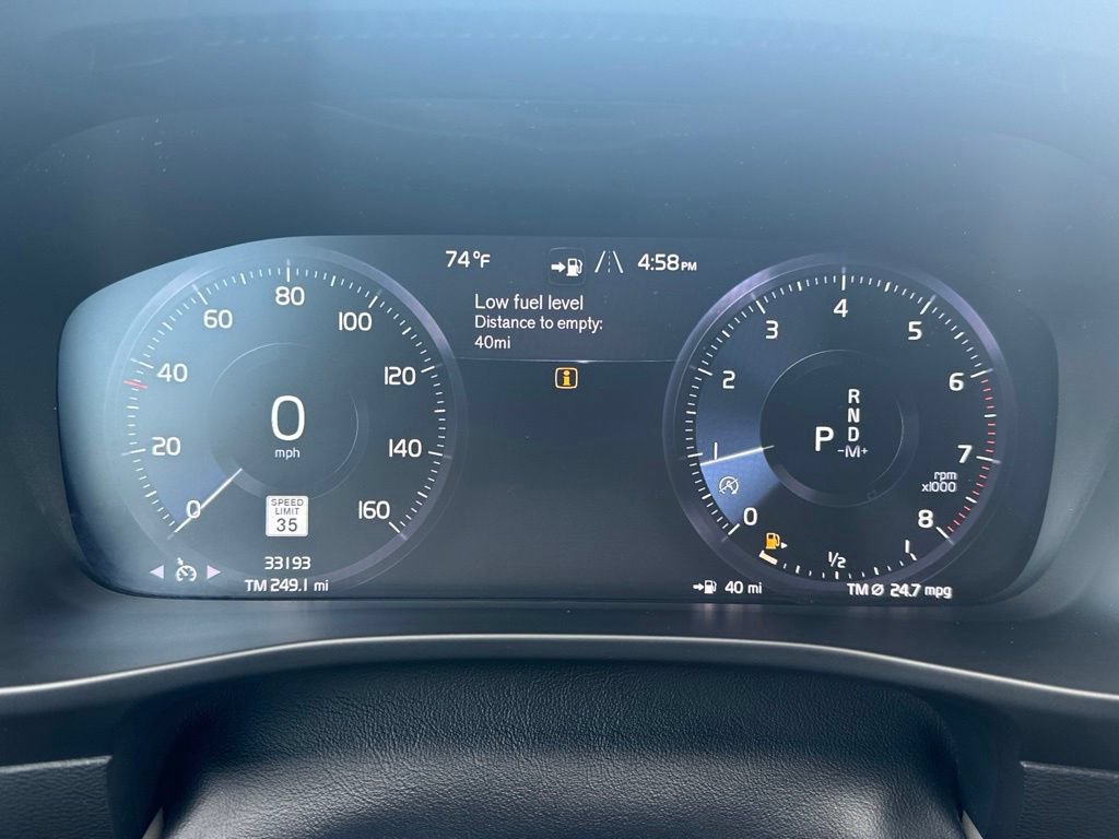 Used 2019 Volvo XC40 T5 Momentum AWD/4WD image 23