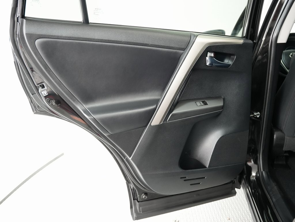 Used 2017 Toyota RAV4 XLE image 39