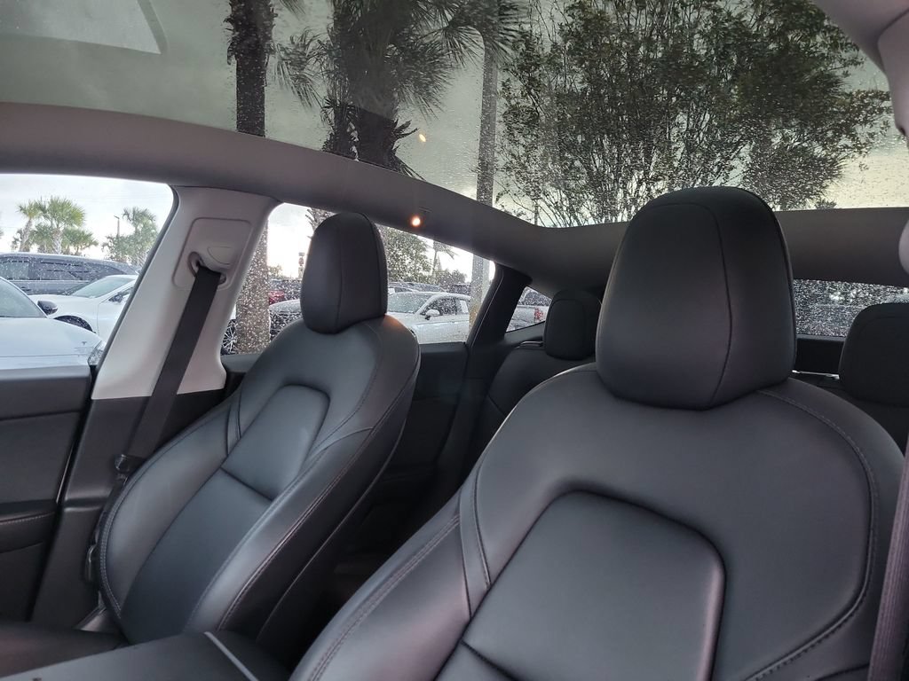 Used 2021 Tesla Model Y Long Range AWD/4WD image 20