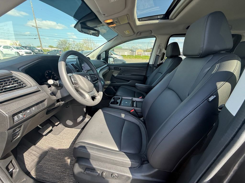 Used 2025 Honda Odyssey EX-L image 12