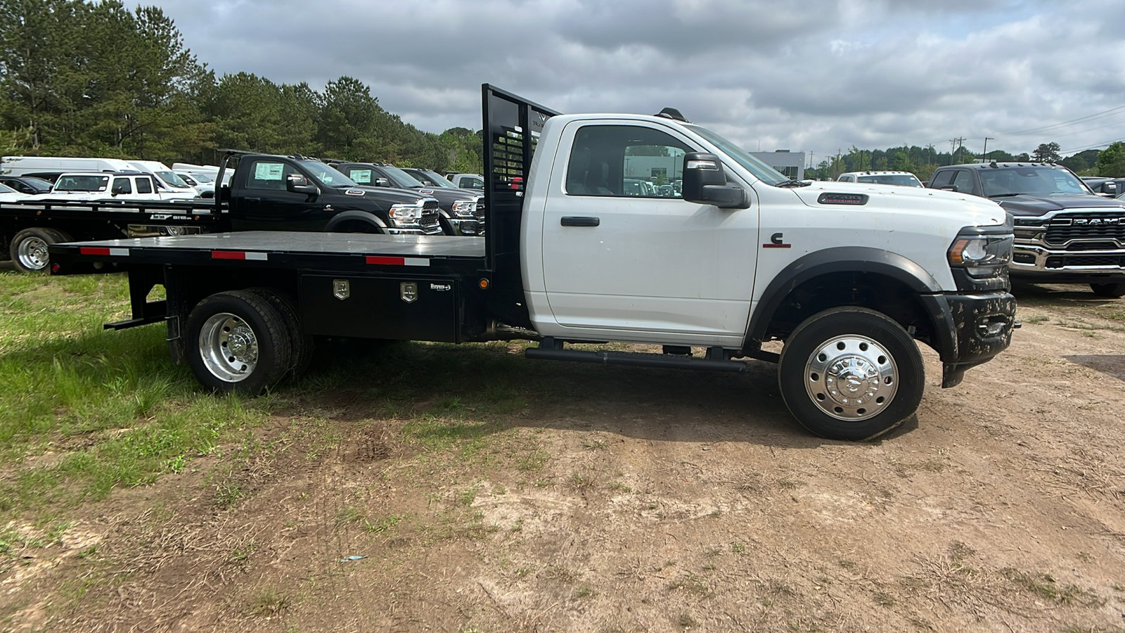 New 2024 RAM 5500 Tradesman image 7