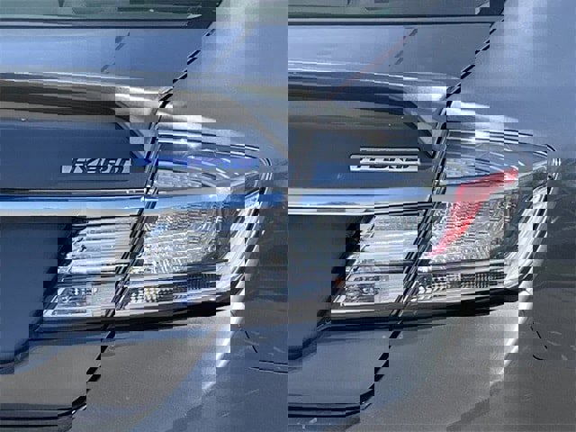 Used 2013 Honda Civic Hybrid Sedan image 6