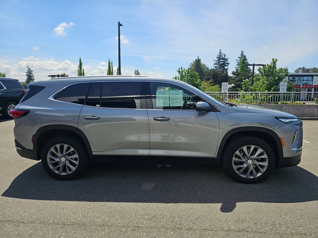 Used 2025 Buick Enclave Preferred w/ Power Package AWD/4WD image 7