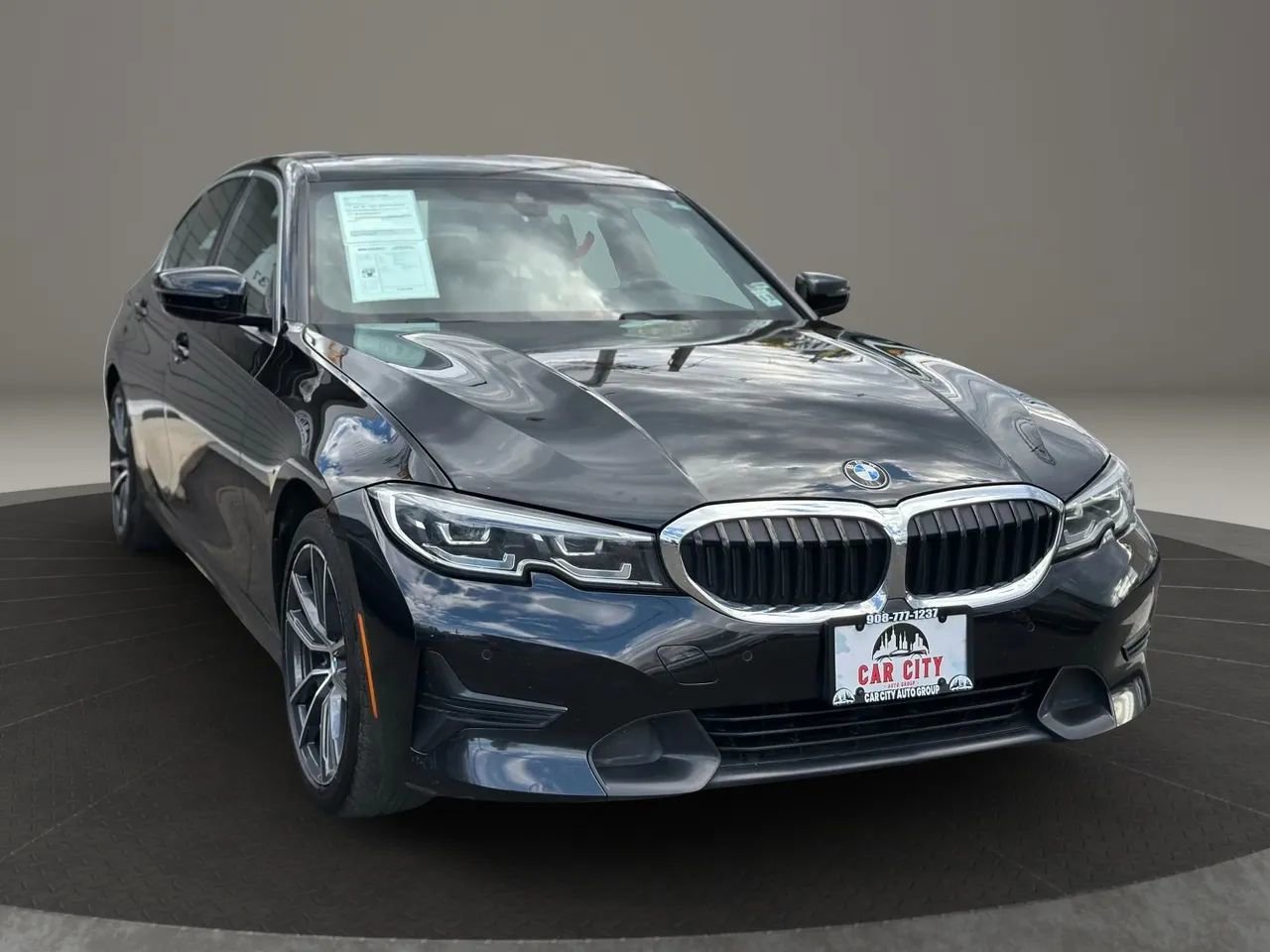 Used 2021 BMW 330i xDrive Sedan w/ Convenience Package image 3