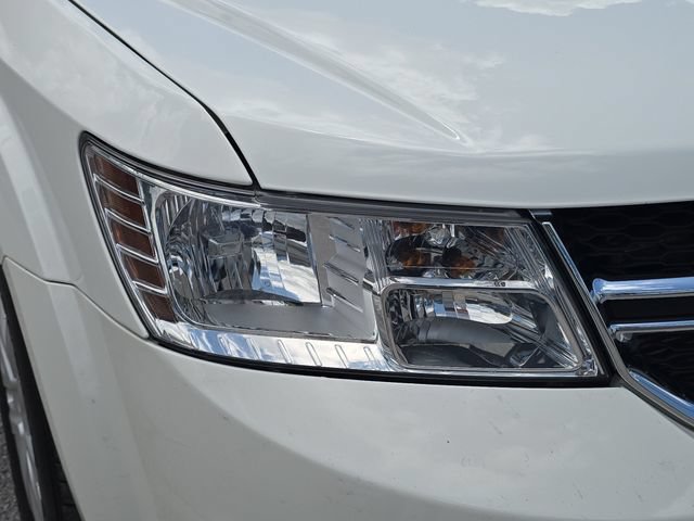 Used 2019 Dodge Journey SE w/ Connectivity Group FWD image 7