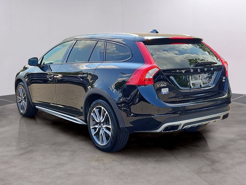 Used 2018 Volvo V60 T5 Cross Country w/ Convenience Package AWD/4WD image 6