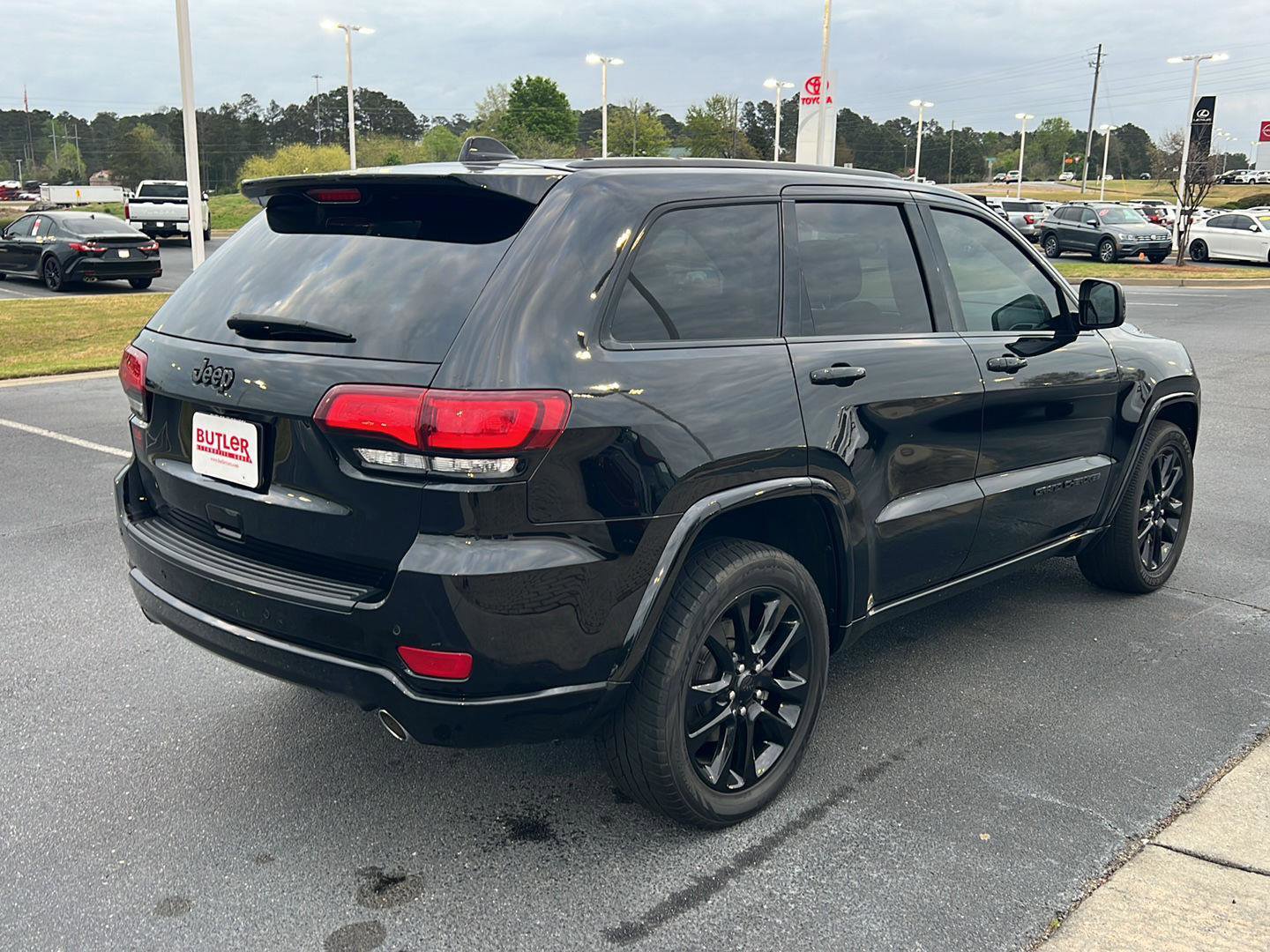 Used 2021 Jeep Grand Cherokee Laredo X image 6