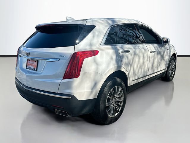Used 2017 Cadillac XT5 Luxury w/ Driver Awareness Package image 6