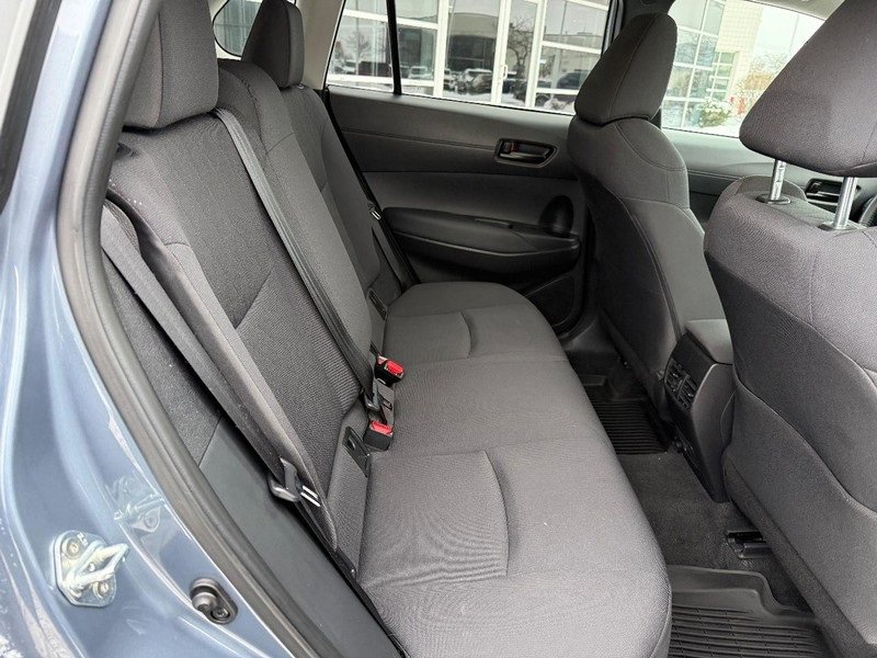 Used 2024 Toyota Corolla Cross LE image 12